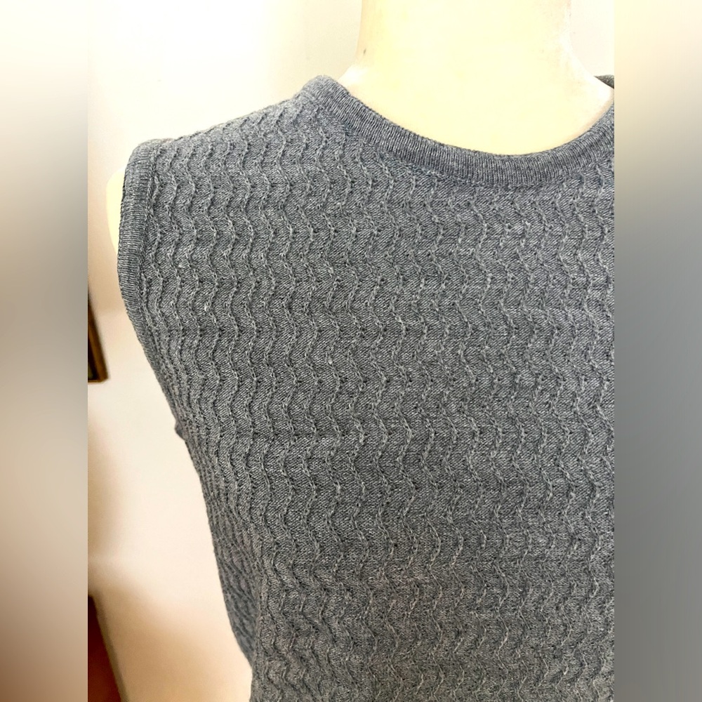 Sleeveless sweater